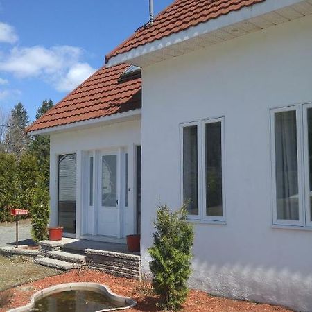 La Maison Du Village, Spa シャウィニガン エクステリア 写真